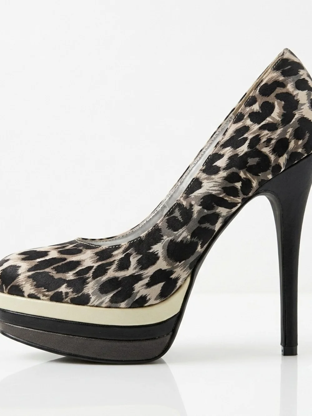 JustFab Leopard Print Platform Pumps in Brown and Black